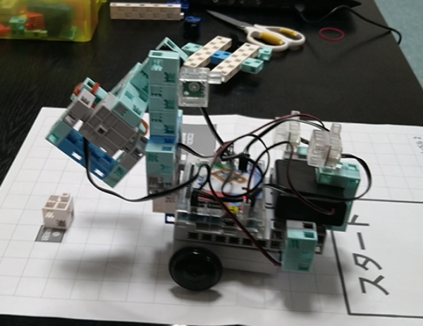 アーム付きロボット＆こまシューター＆光と音(緑区　プログラミング教室2022年9-10月)サムネイル